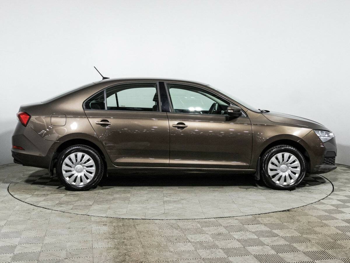 Б/У Шкода Рапид 2020 года. Фото: #3