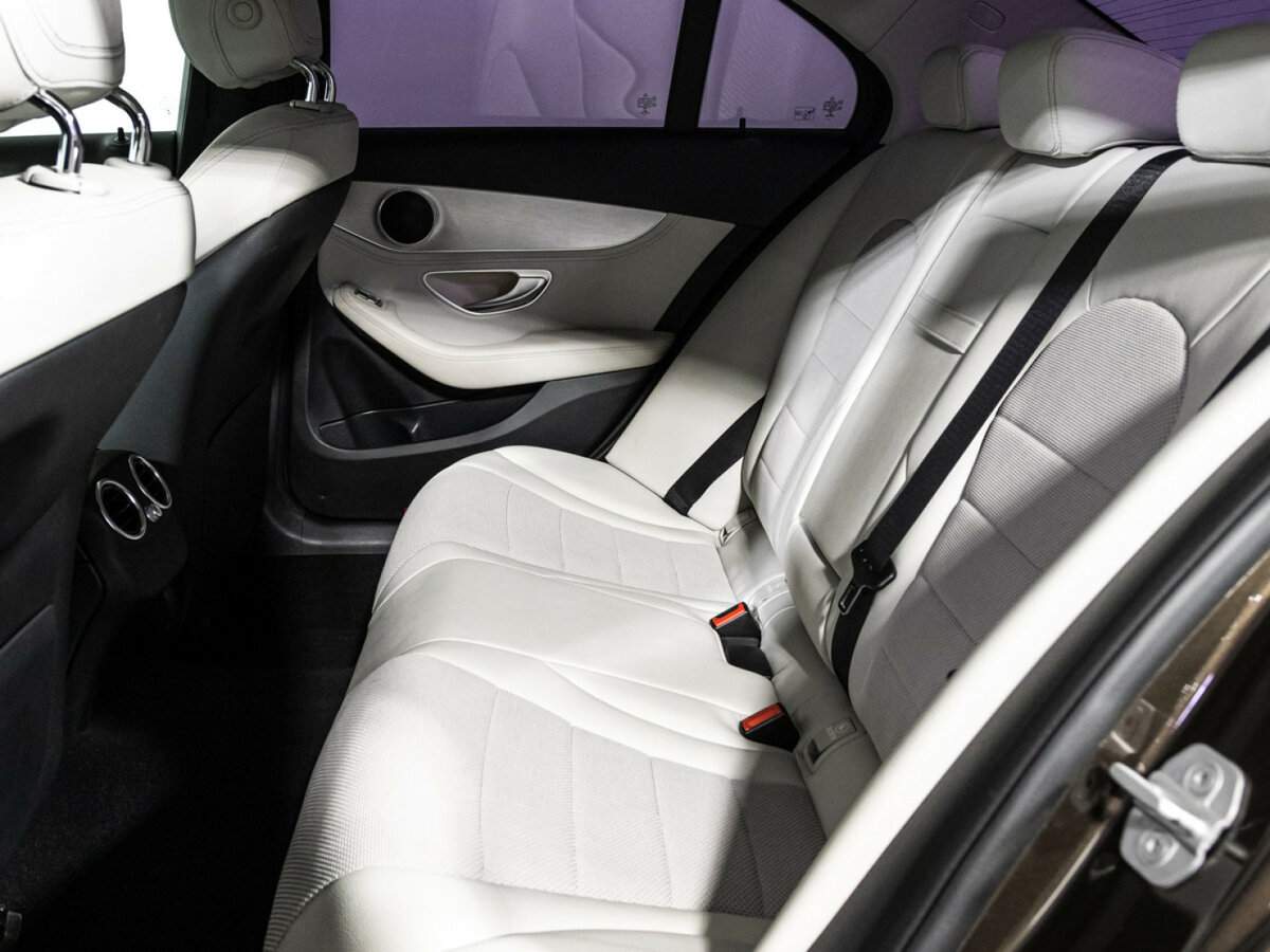 Mercedes-Benz C-Класс 2015 года с пробегом. Фото: #9