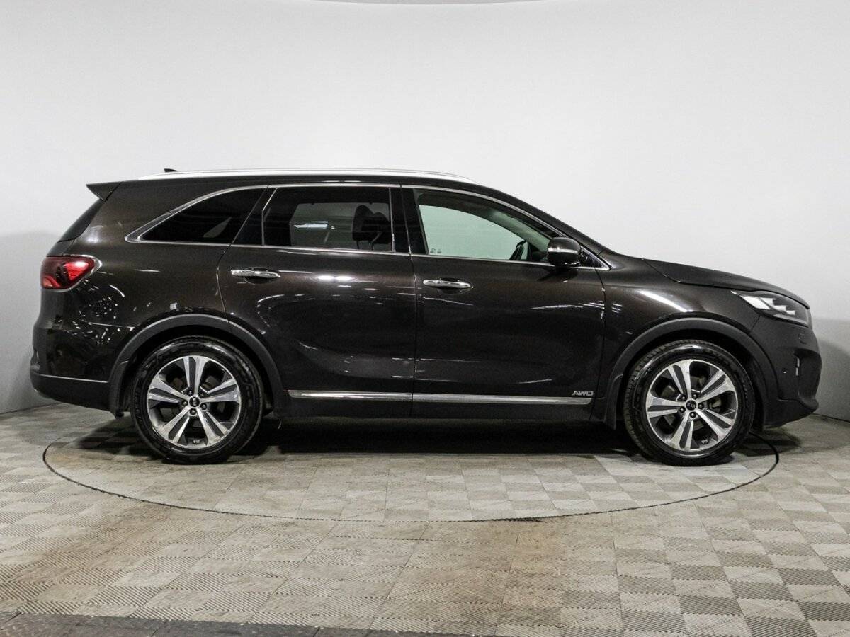 Kia Sorento 2018 года с пробегом. Фото: #3
