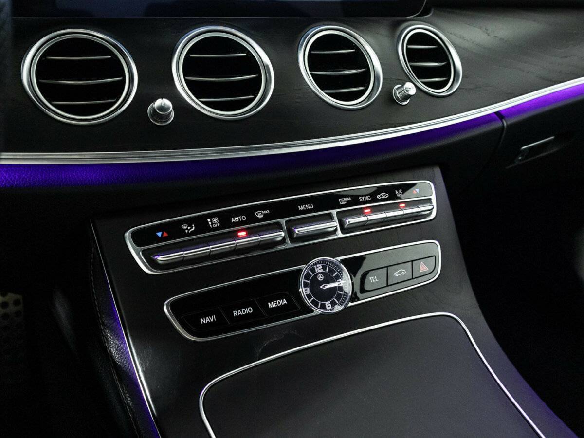 Mercedes-Benz E-Класс 2018 года с пробегом. Фото: #20
