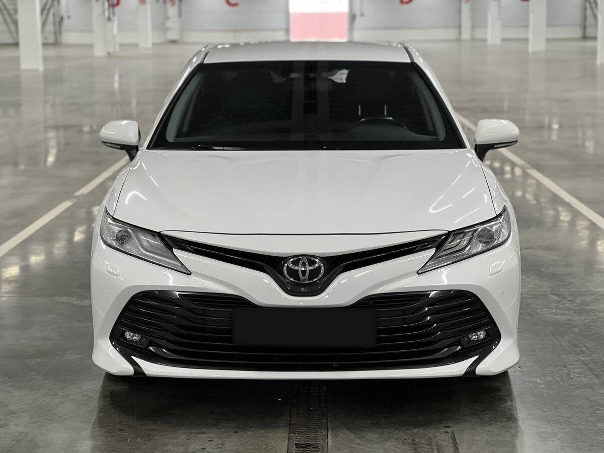 Toyota Camry 2018 года с пробегом. Фото: #1