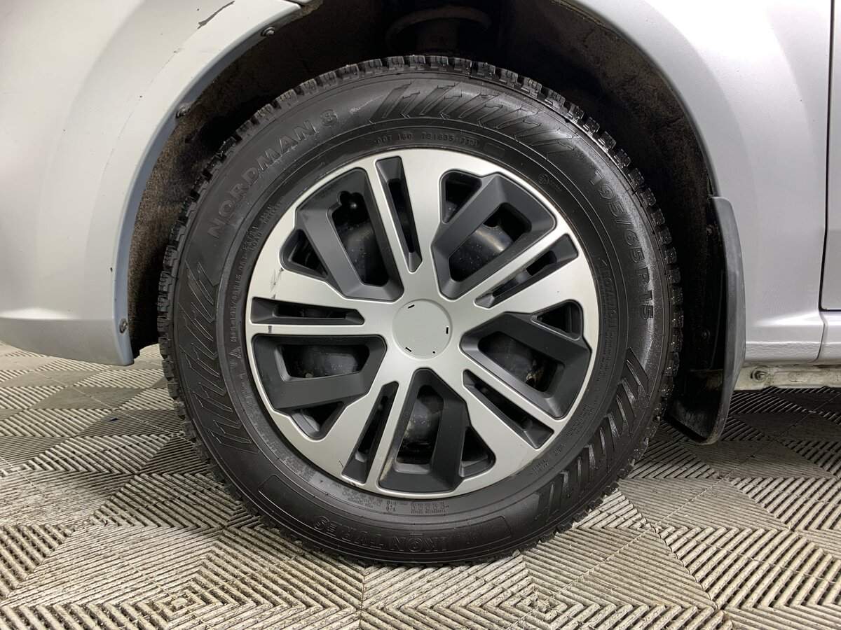 Б/У Лада (ВАЗ) Ларгус 2021 года. Фото: #8