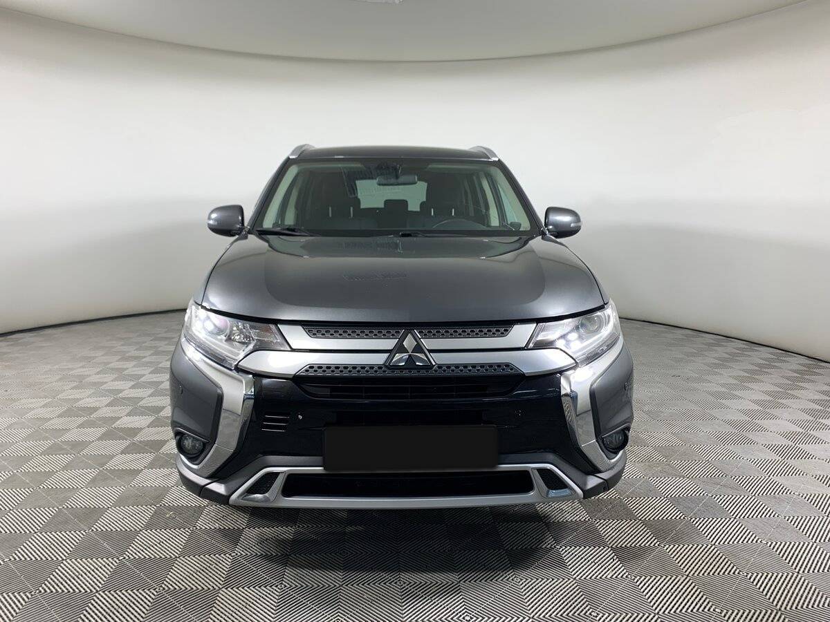 Mitsubishi Outlander 2019 года с пробегом. Фото: #1