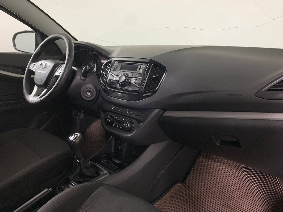 Б/У Лада (ВАЗ) Веста 2018 года. Фото: #12