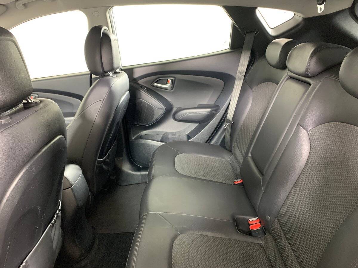 Б/У Хендай ай-икс35 2012 года. Фото: #17