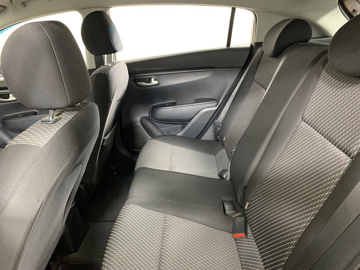 Б/У Киа Рио 2018 года. Фото: #17