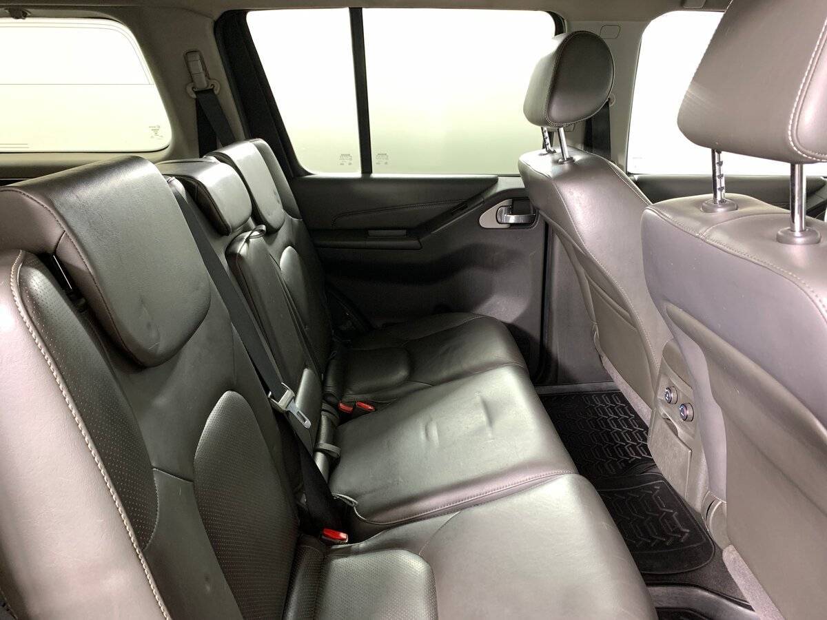 Б/У Ниссан Патфайндер 2012 года. Фото: #16