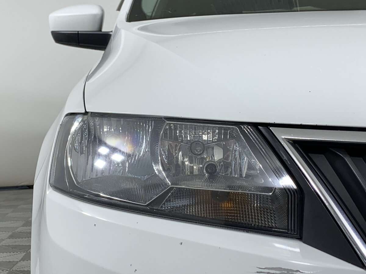 Б/У Шкода Рапид 2016 года. Фото: #9