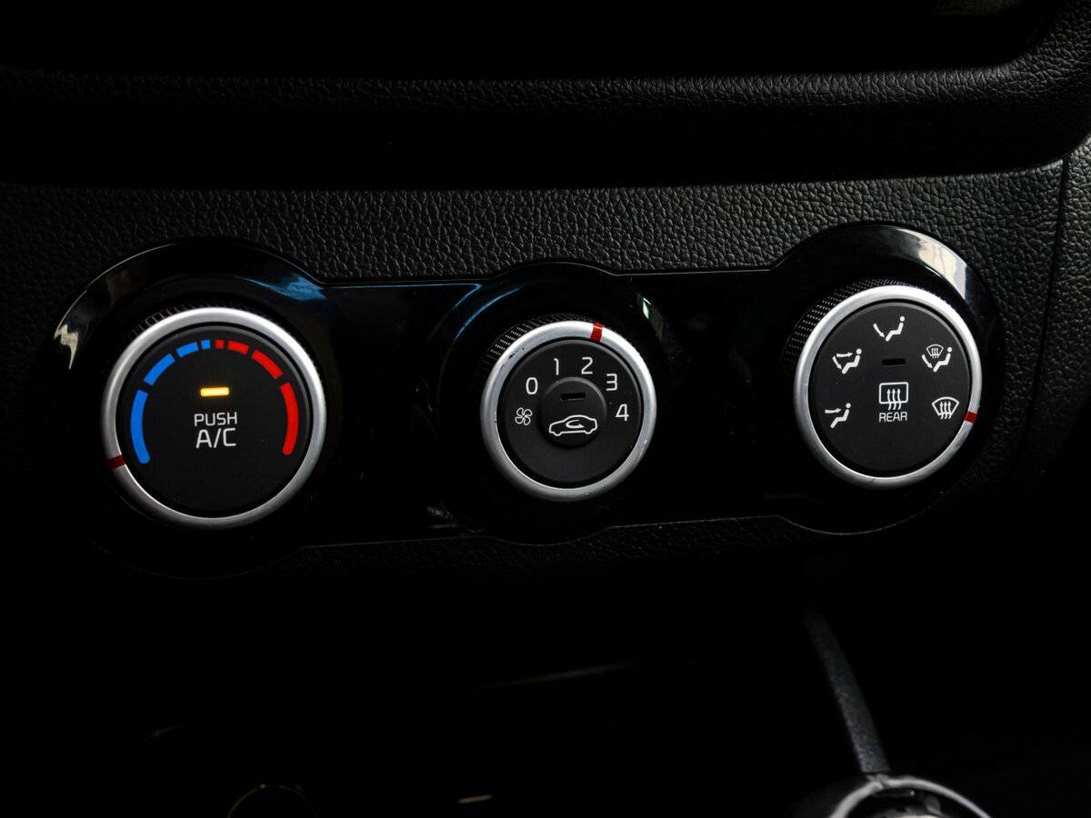 Б/У Киа Рио 2017 года. Фото: #13