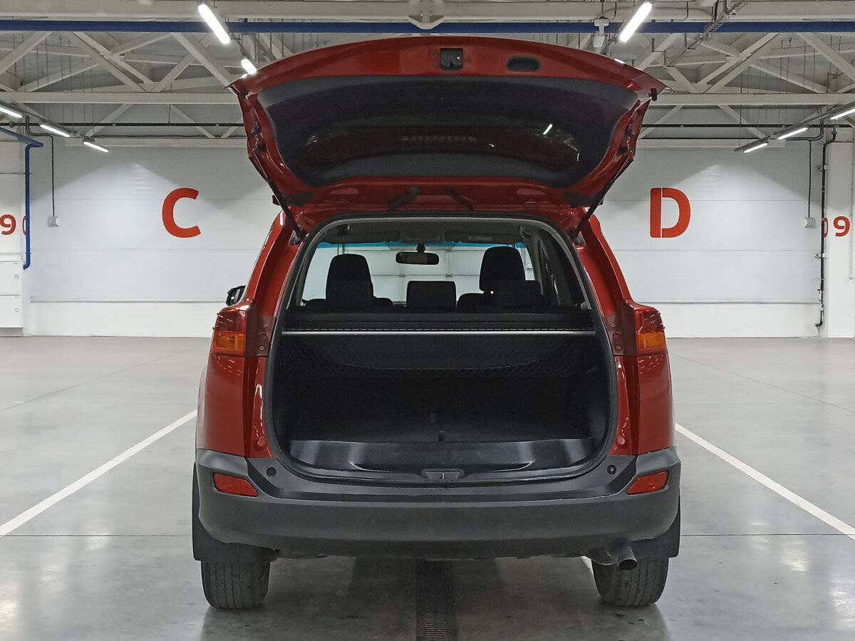 Toyota RAV4 2014 года с пробегом. Фото: #9