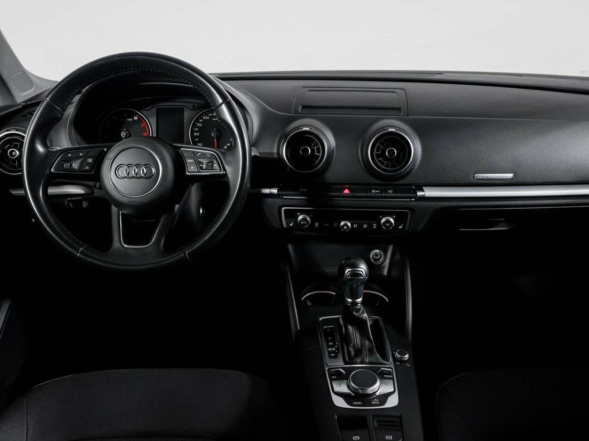 Audi A3 2018 года с пробегом. Фото: #11