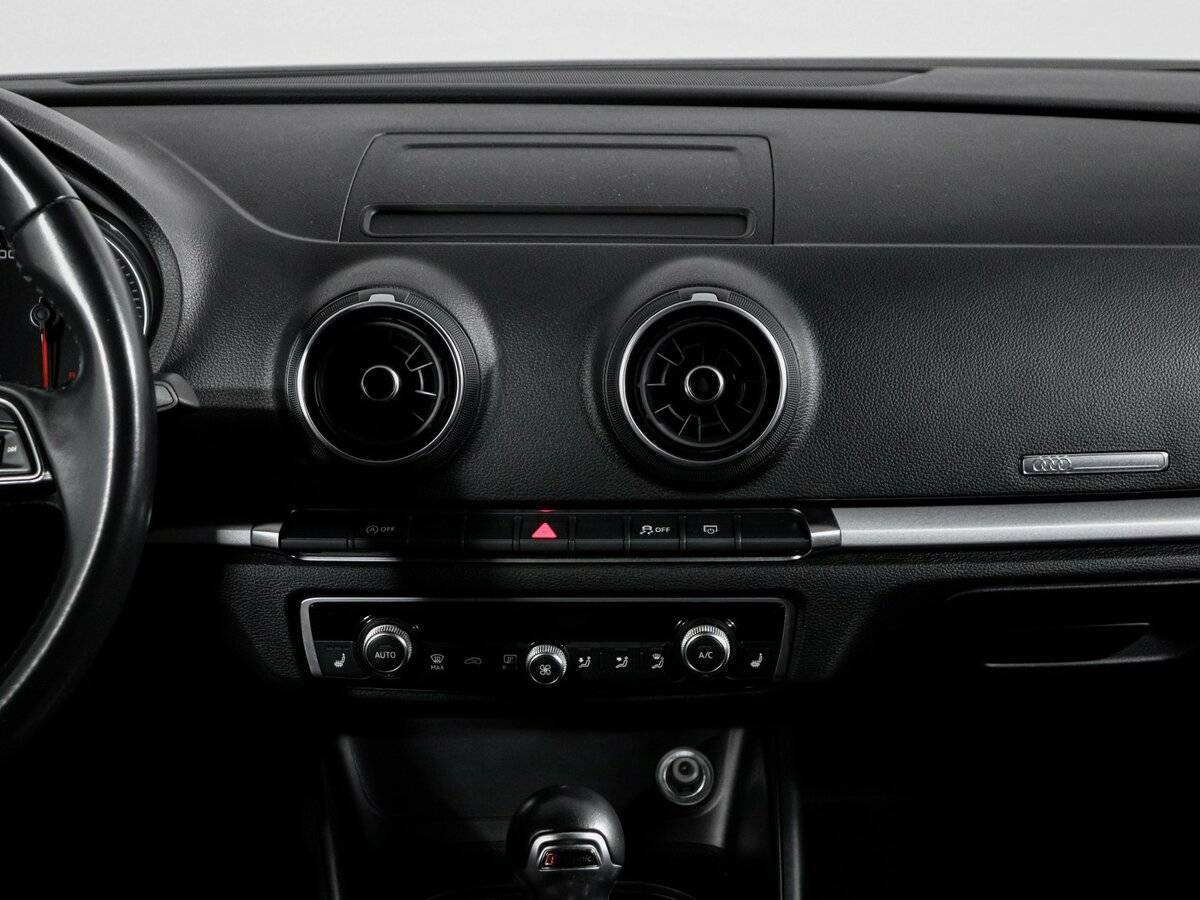 Audi A3 2018 года с пробегом. Фото: #12