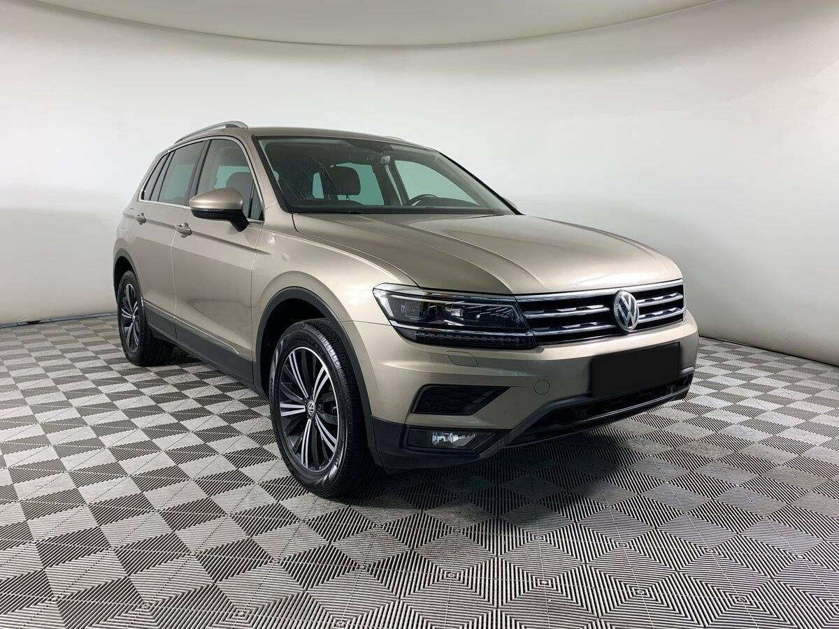 Volkswagen Tiguan 2018 года с пробегом. Фото: #2