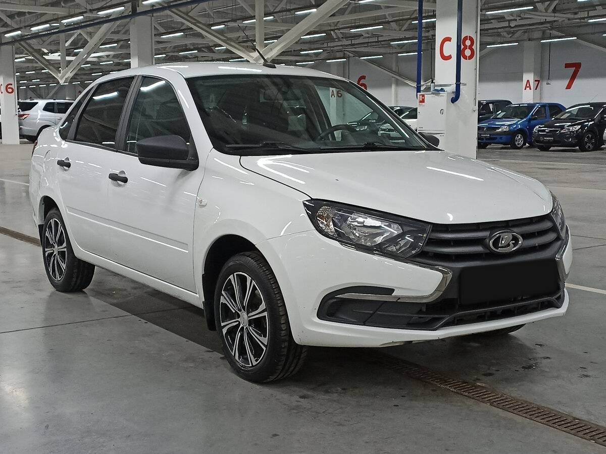 Б/У Лада (ВАЗ) Гранта 2021 года. Фото: #2