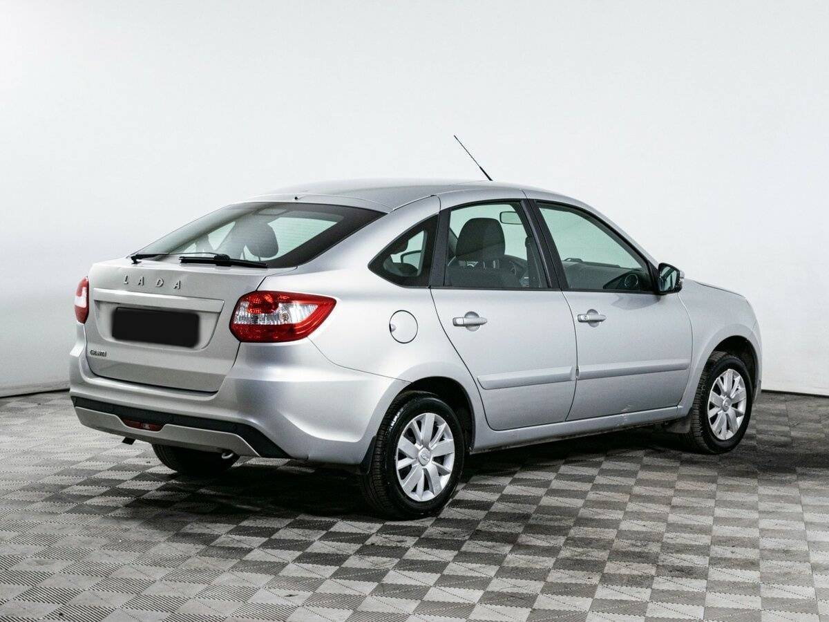 Б/У Лада (ВАЗ) Гранта 2020 года. Фото: #4