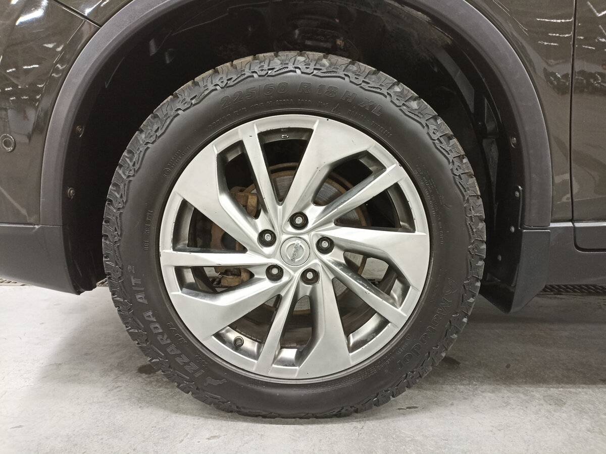 Б/У Ниссан Икс-Трейл 2015 года. Фото: #17