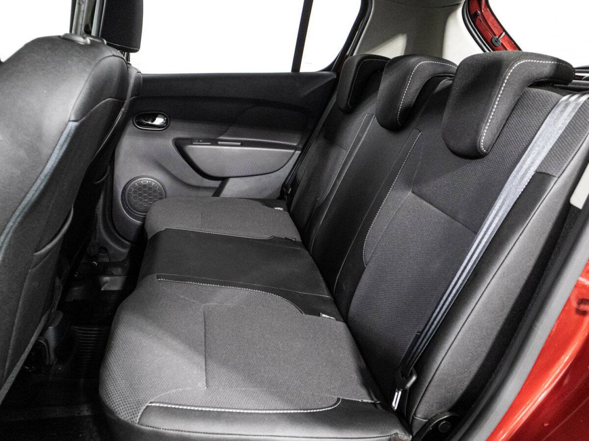 Б/У Рено Сандеро 2021 года. Фото: #9