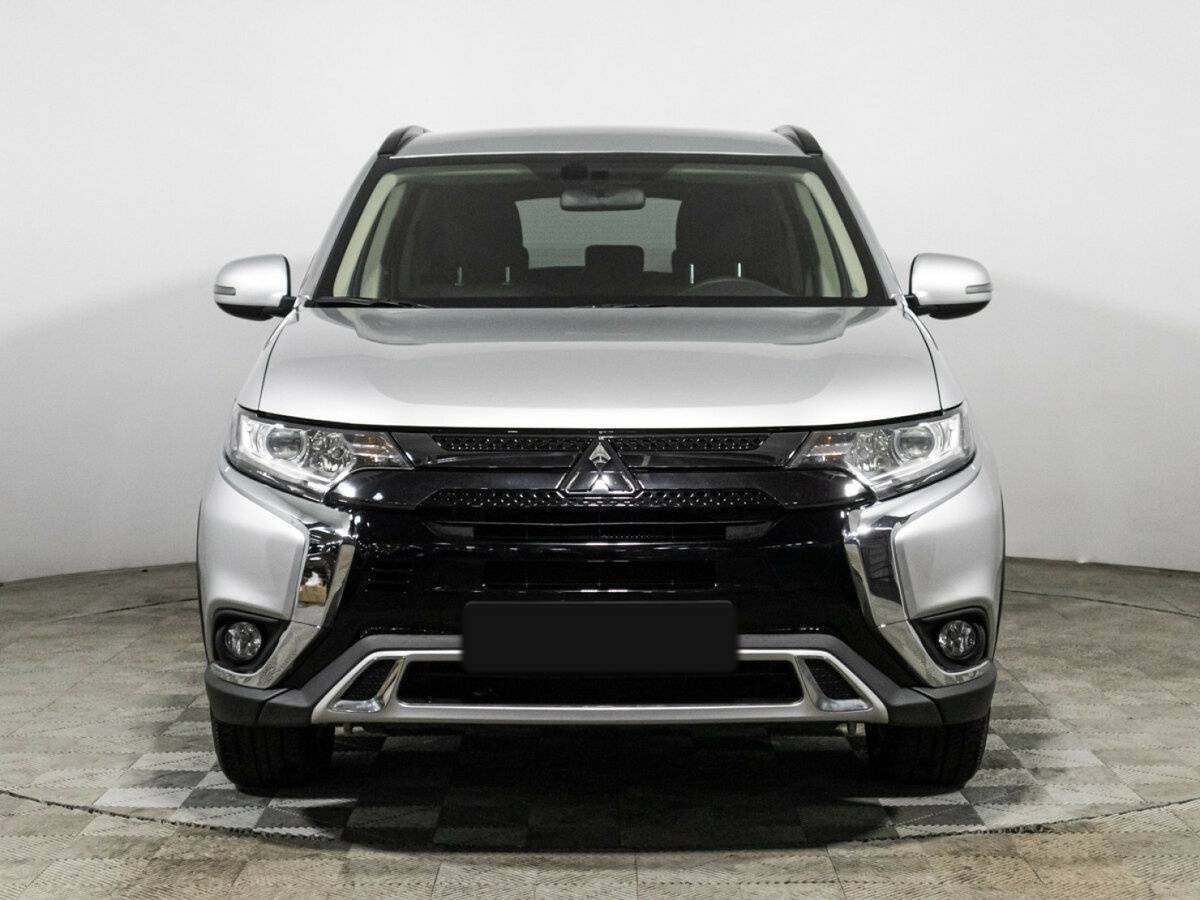 Mitsubishi Outlander 2022 года с пробегом. Фото: #1