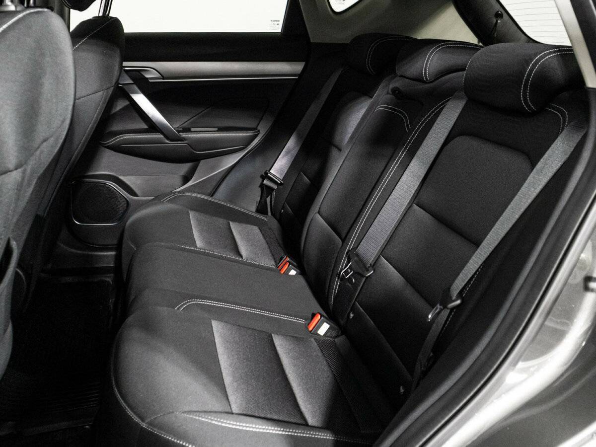 Geely Coolray 2023 года с пробегом. Фото: #9