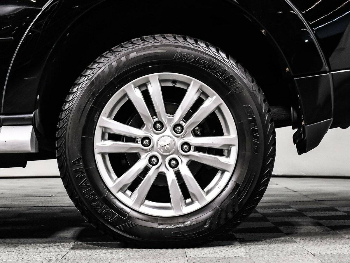 Mitsubishi Pajero 2015 года с пробегом. Фото: #14