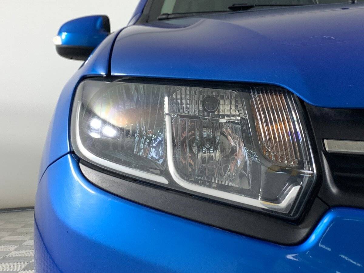 Б/У Рено Логан 2015 года. Фото: #9