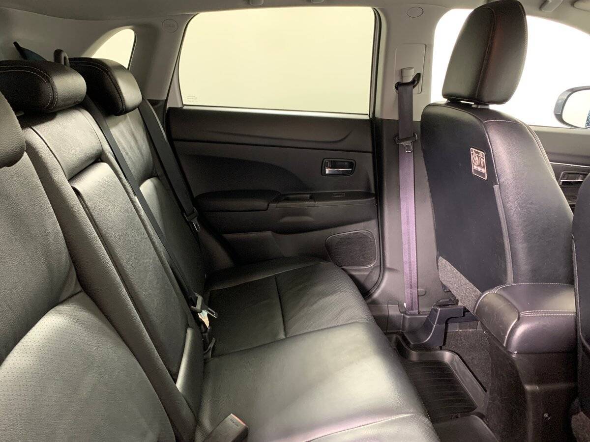 Б/У Митсубиши АС-Икс 2014 года. Фото: #16