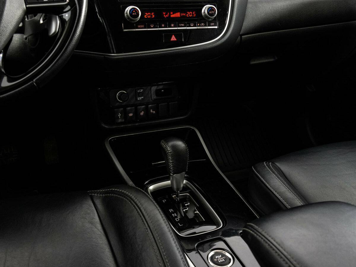 Mitsubishi Outlander 2020 года с пробегом. Фото: #14