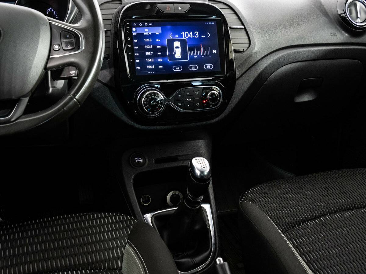 Б/У Рено Каптюр 2018 года. Фото: #11