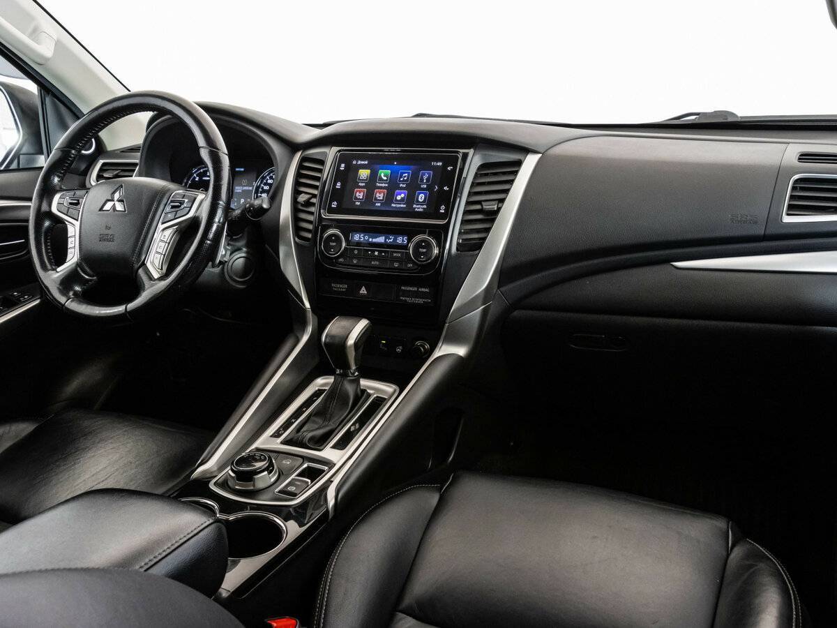 Mitsubishi Pajero Sport 2019 года с пробегом. Фото: #9