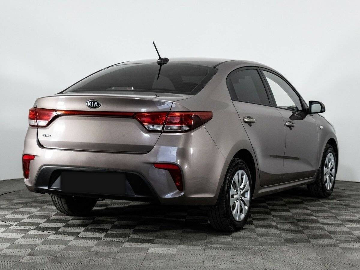 Б/У Киа Рио 2018 года. Фото: #4