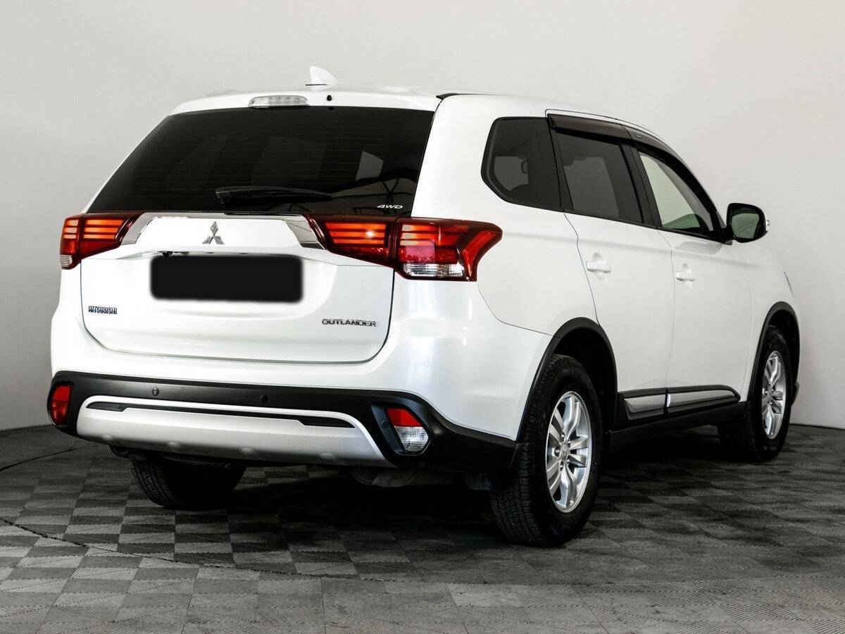 Mitsubishi Outlander 2019 года с пробегом. Фото: #3