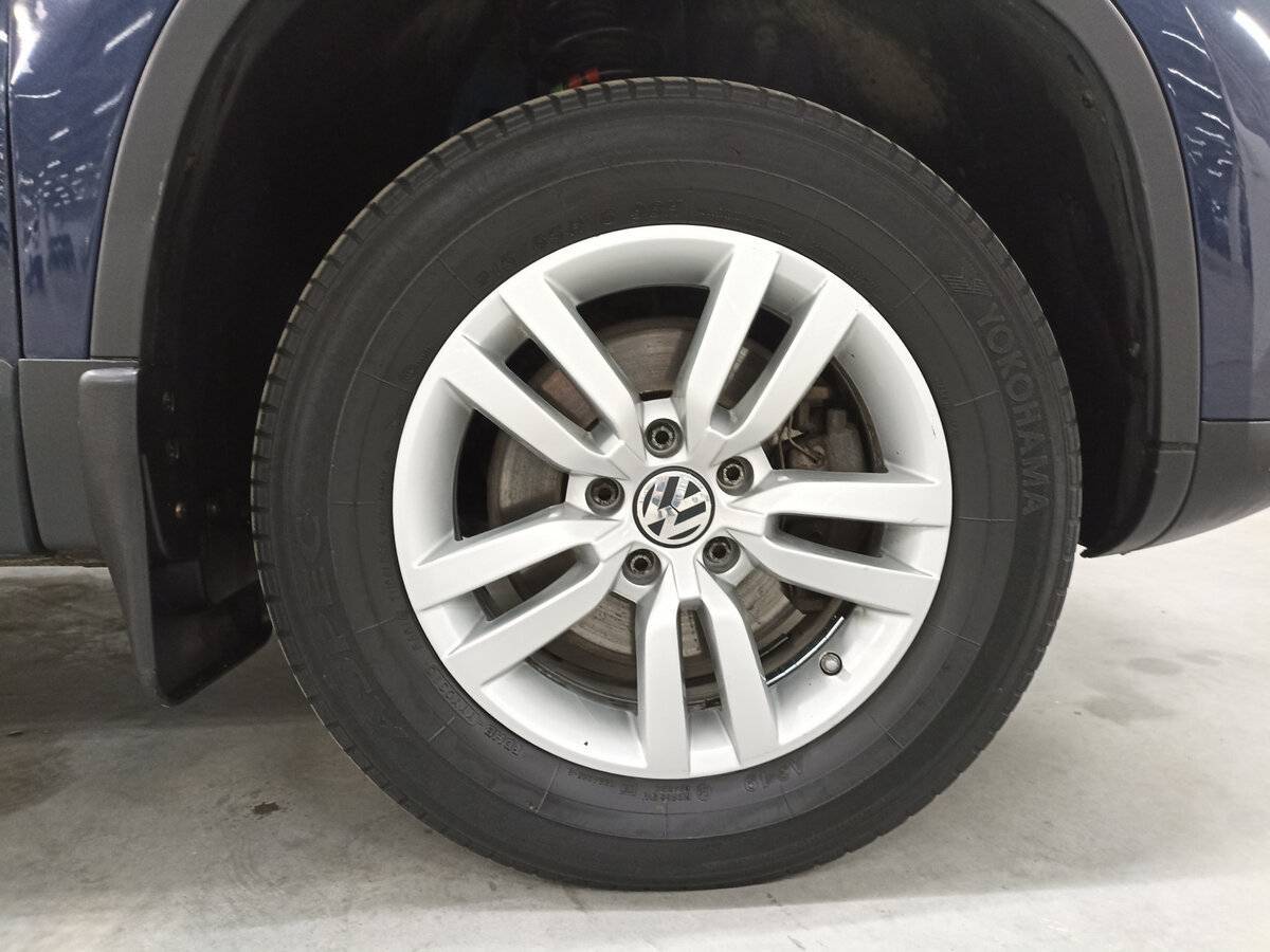 Б/У Фольксваген Тигуан 2016 года. Фото: #17