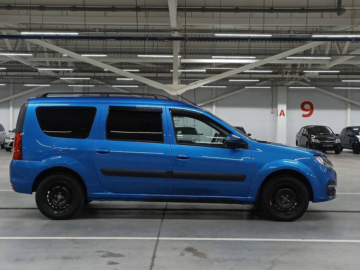 Б/У Лада (ВАЗ) Ларгус 2021 года. Фото: #3