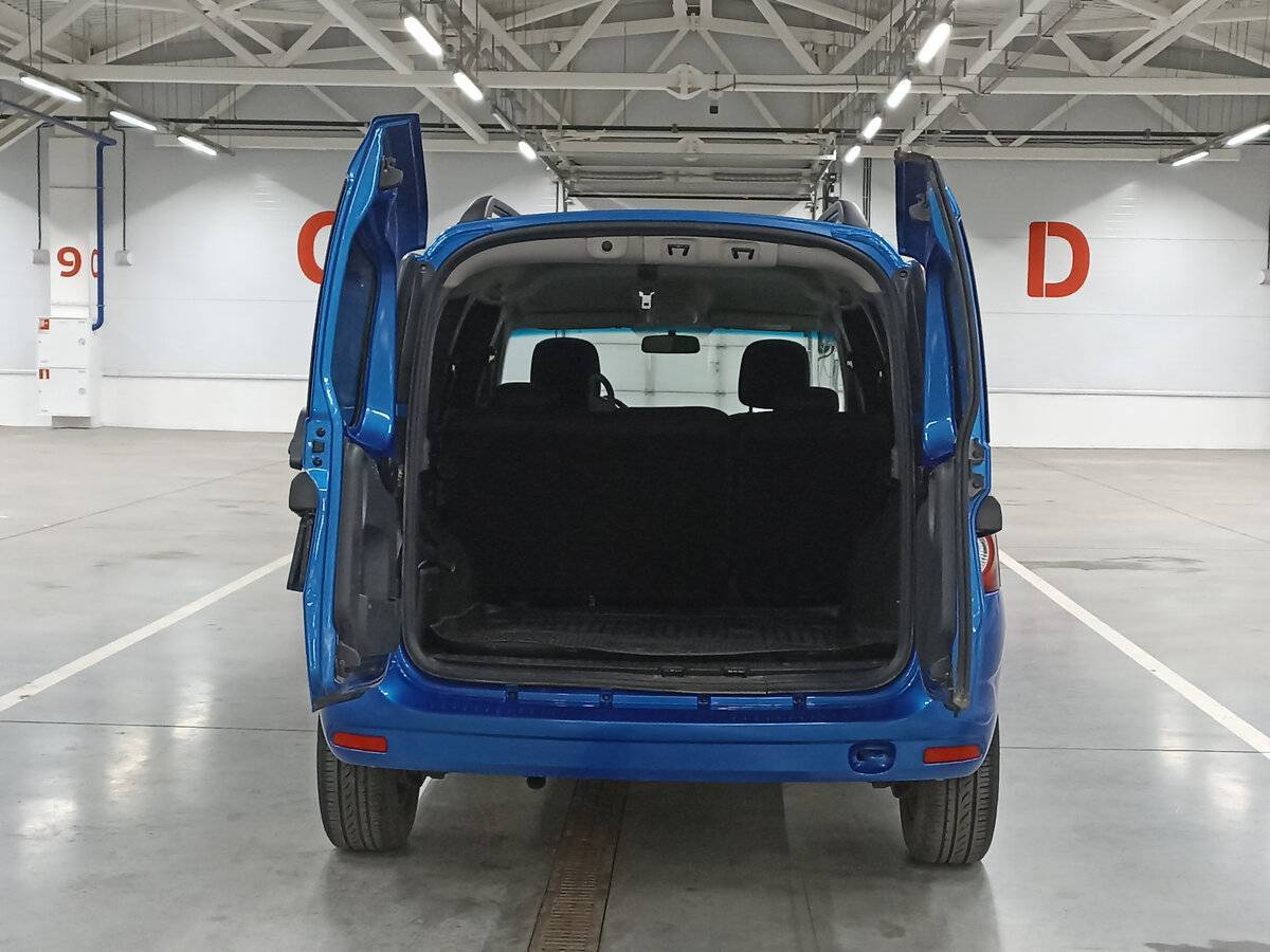 Б/У Лада (ВАЗ) Ларгус 2021 года. Фото: #9