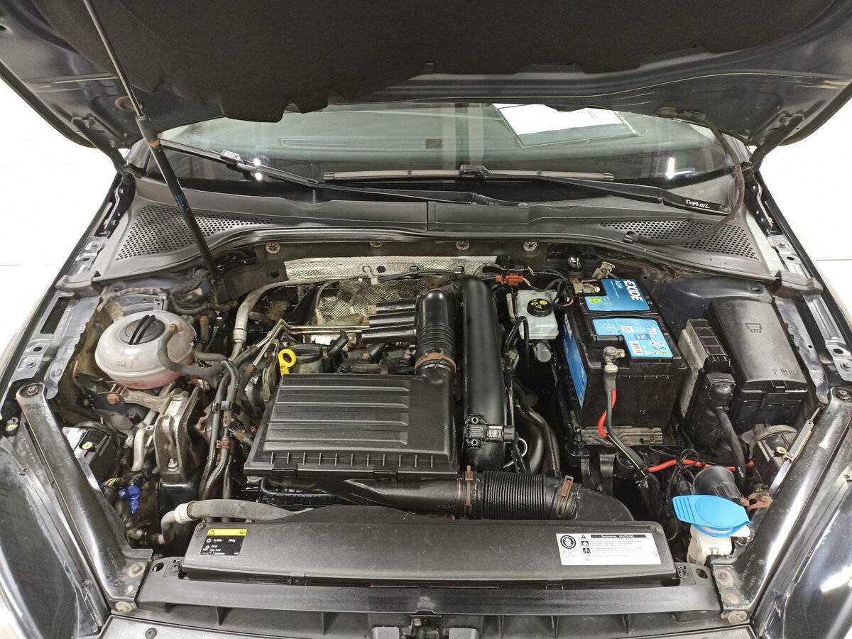 Б/У Фольксваген Гольф 2013 года. Фото: #8