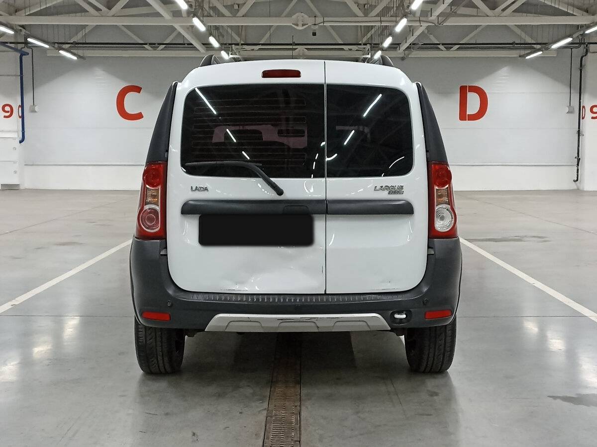 Б/У Лада (ВАЗ) Ларгус 2017 года. Фото: #5