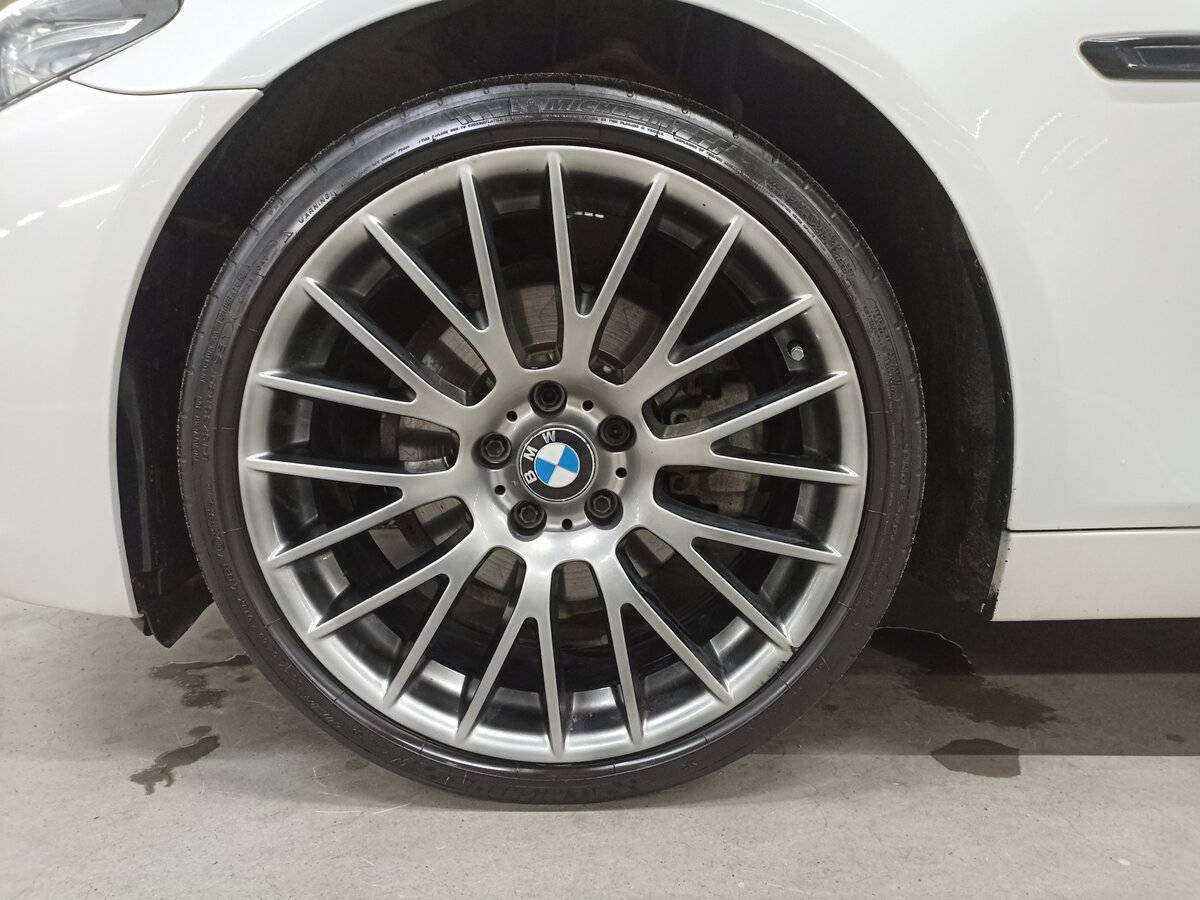 BMW 5 серии 2015 года с пробегом. Фото: #17