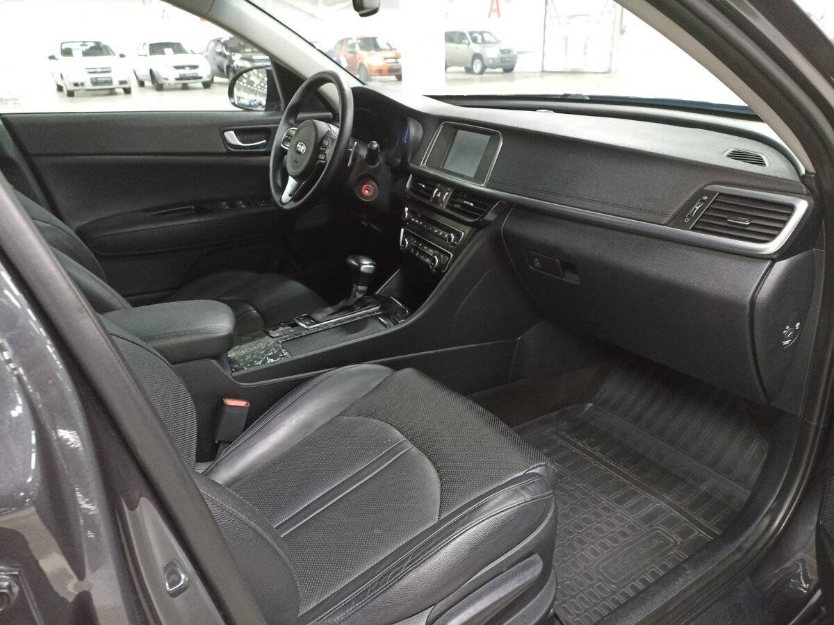 Б/У Киа Оптима 2018 года. Фото: #10