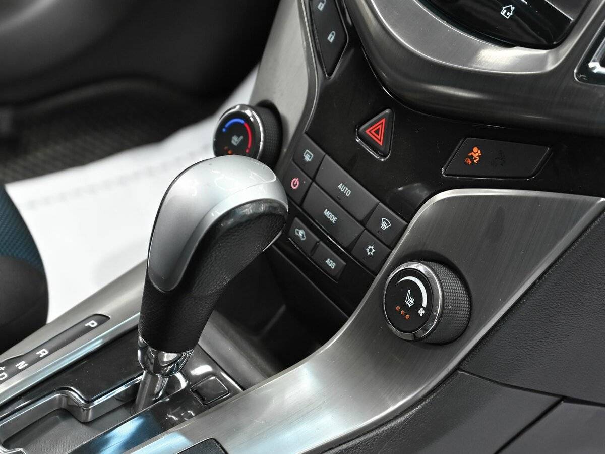 Б/У Шевроле Круз 2013 года. Фото: #10