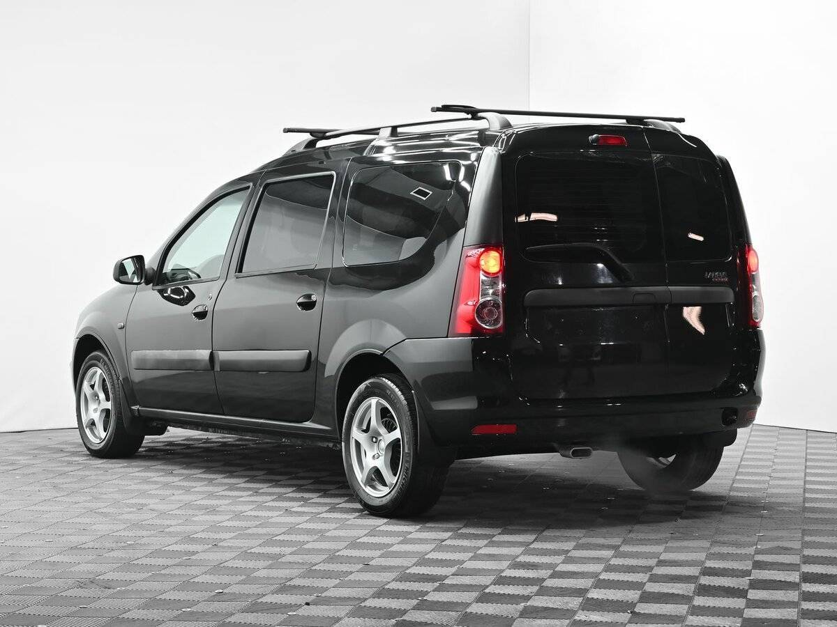 Б/У Лада (ВАЗ) Ларгус 2015 года. Фото: #2