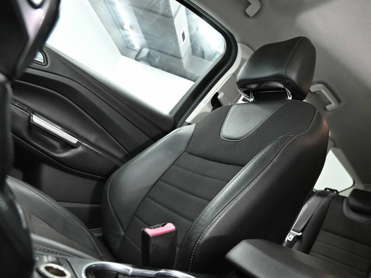 Б/У Форд Куга 2013 года. Фото: #11