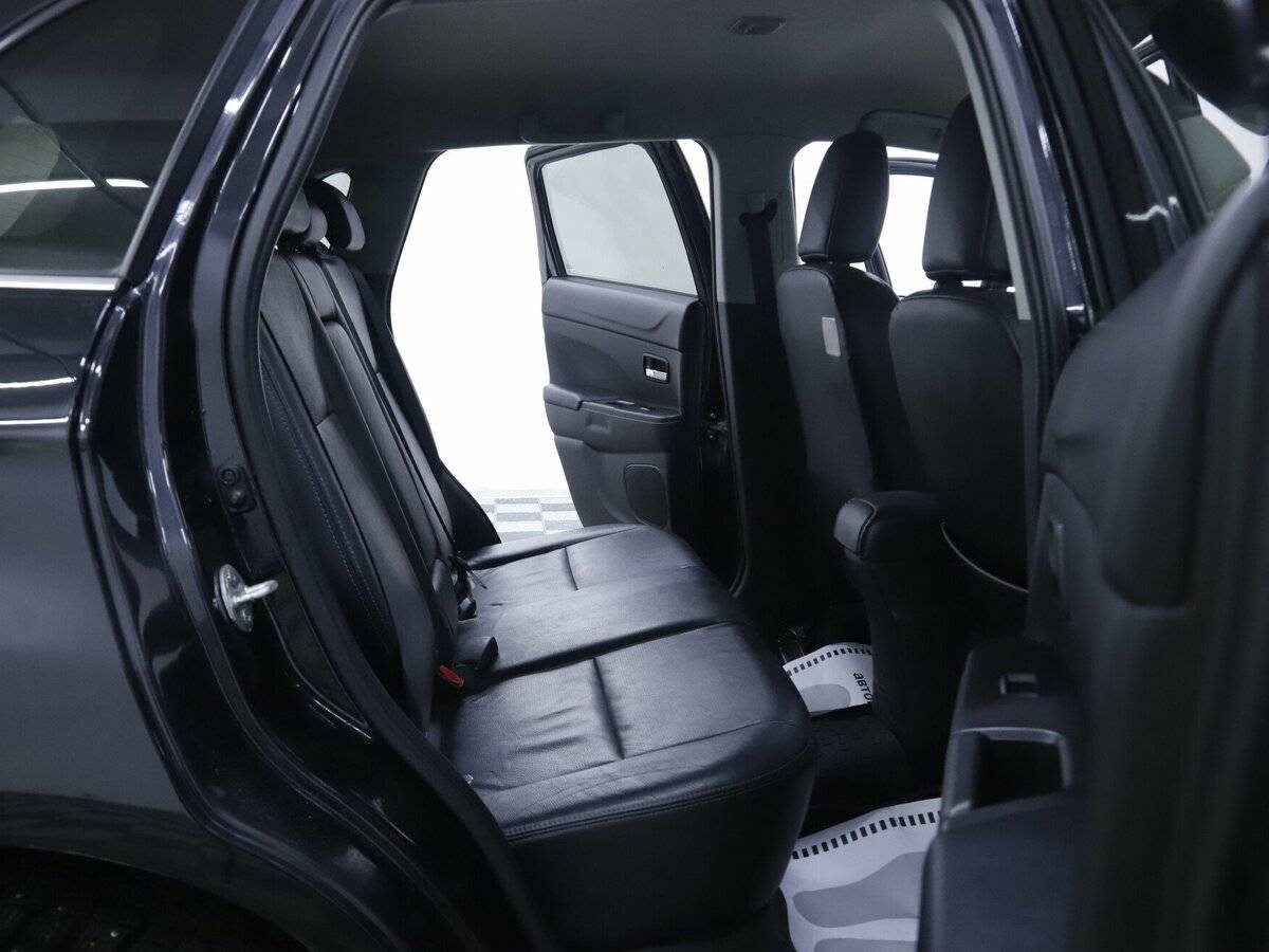 Б/У Митсубиши АС-Икс 2013 года. Фото: #14