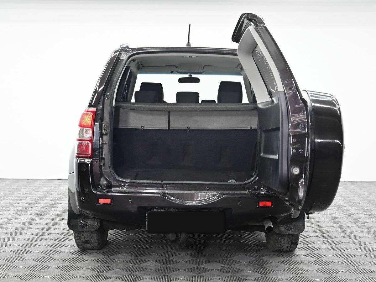 Б/У Сузуки Гранд Витара 2013 года. Фото: #4