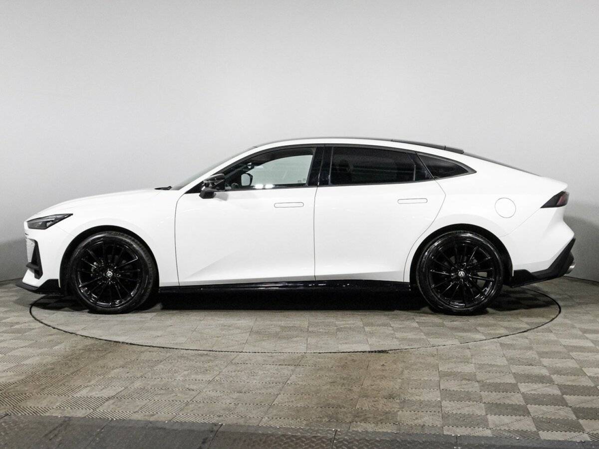 Changan UNI-V 2023 года с пробегом. Фото: #7