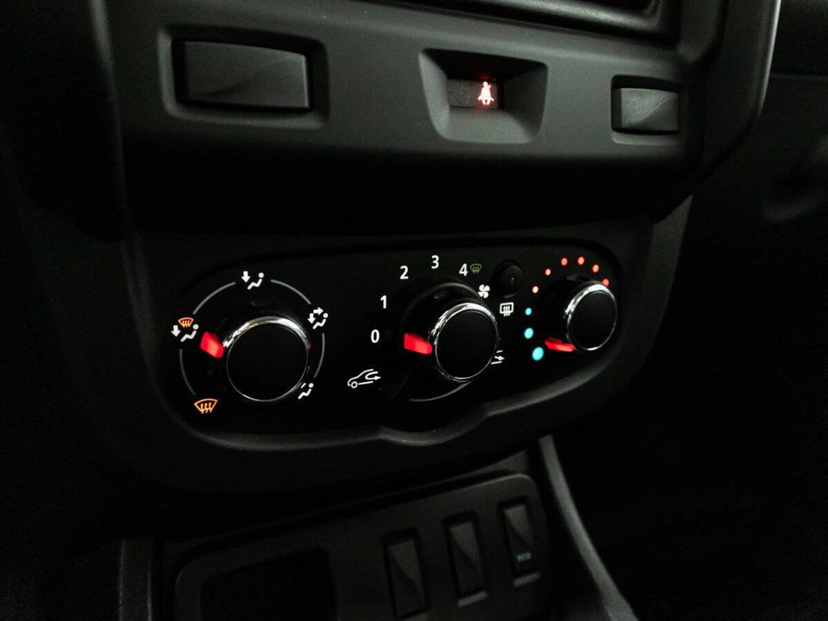 Б/У Рено Дастер 2016 года. Фото: #14