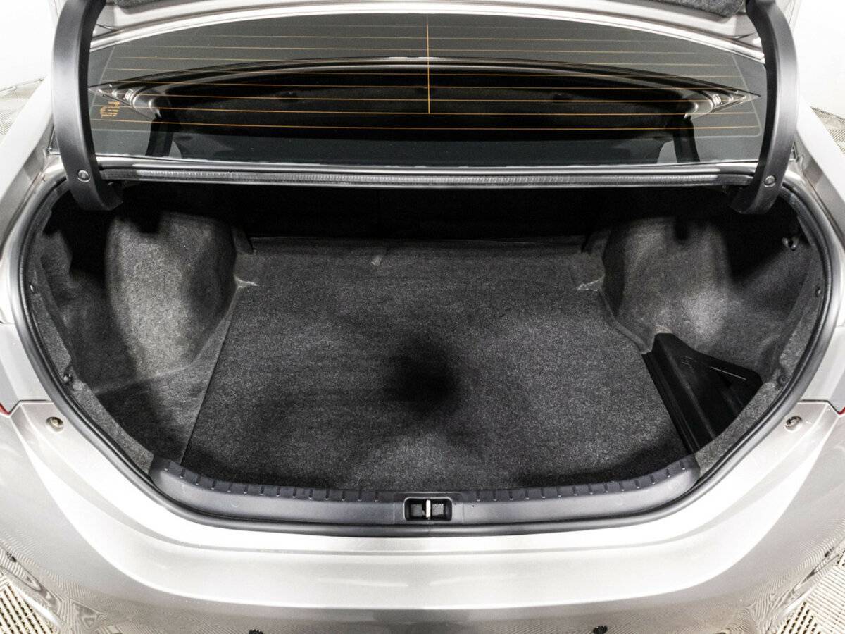 Б/У Тойота Королла 2013 года. Фото: #14