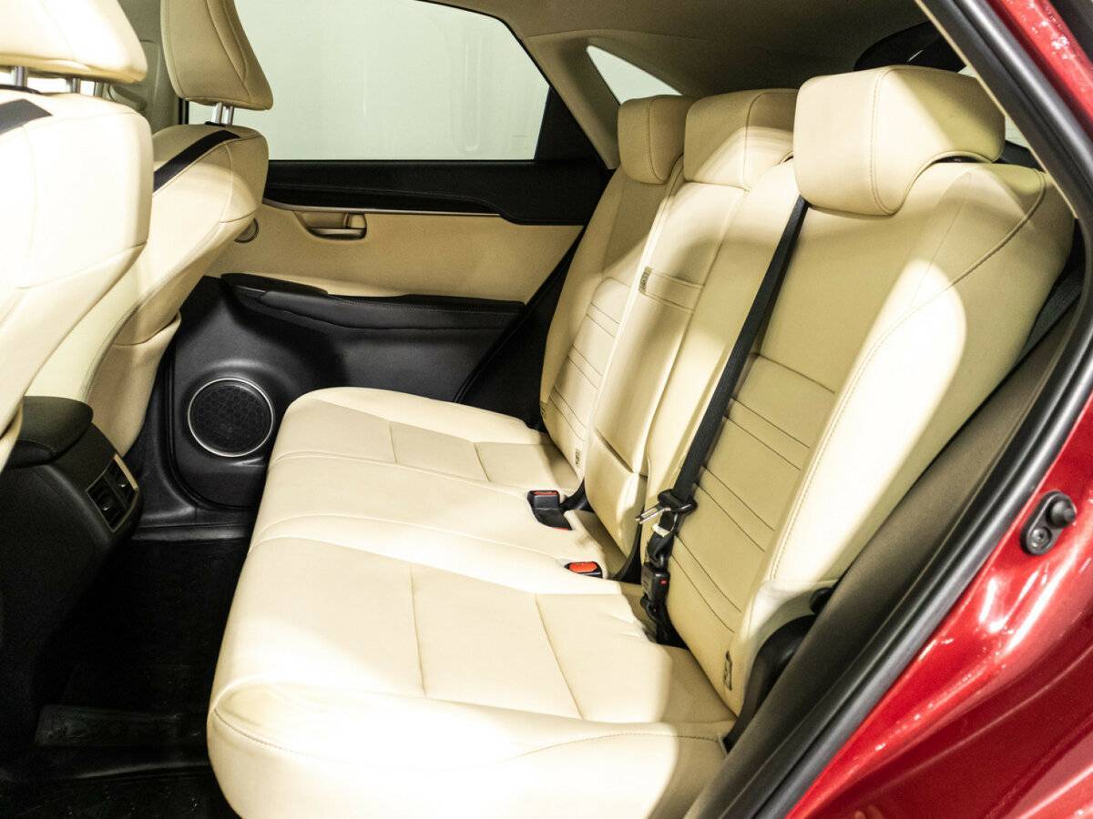 Lexus NX 2015 года с пробегом. Фото: #9