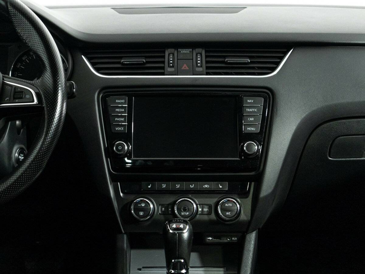 Б/У Шкода Октавия 2015 года. Фото: #13