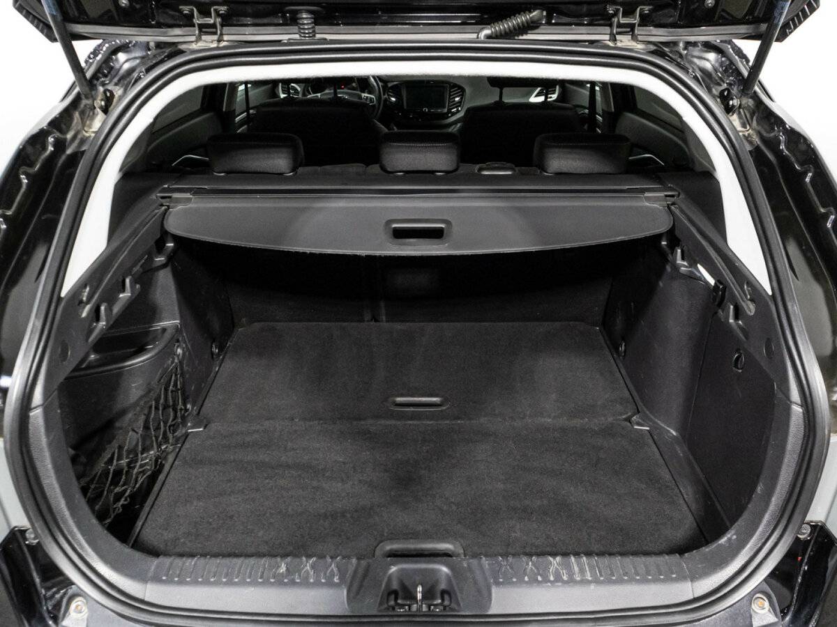 Б/У Лада (ВАЗ) Веста 2021 года. Фото: #14