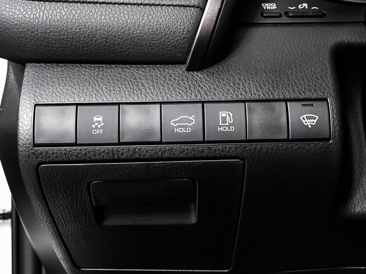 Toyota Camry 2021 года с пробегом. Фото: #17